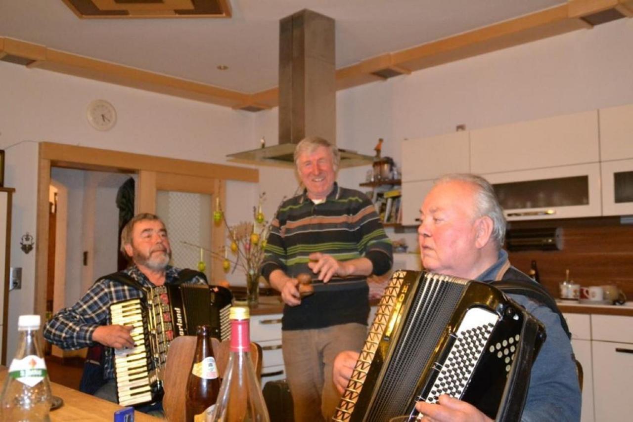 Erlebnispension Zum Wanderer Sepp Arnbruck Exterior foto